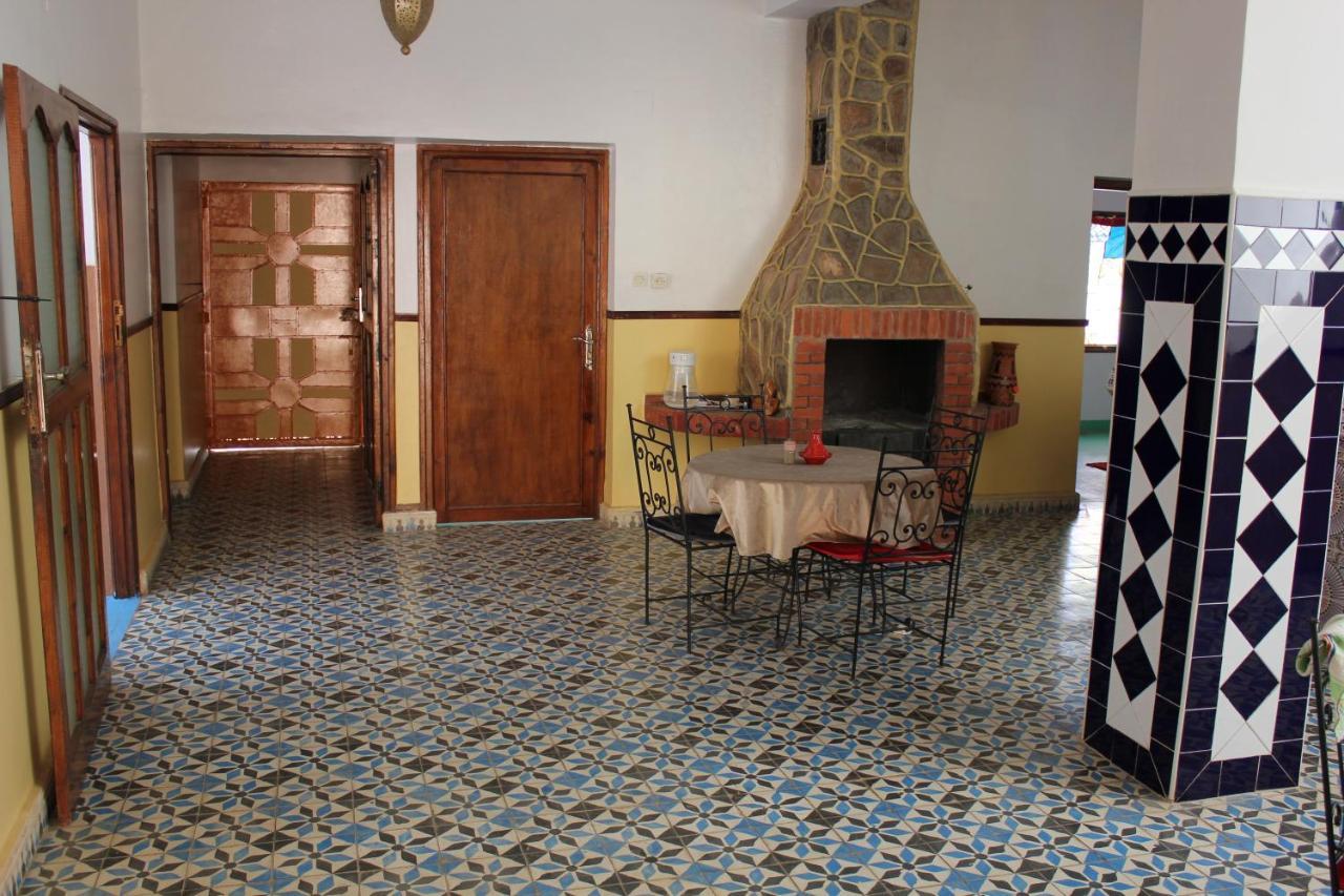 بيت شباب Kasbah Lucas Akhendachou n'Ait Ouffi المظهر الخارجي الصورة