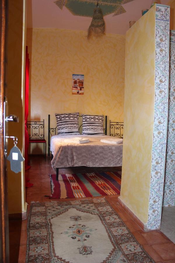 بيت شباب Kasbah Lucas Akhendachou n'Ait Ouffi المظهر الخارجي الصورة